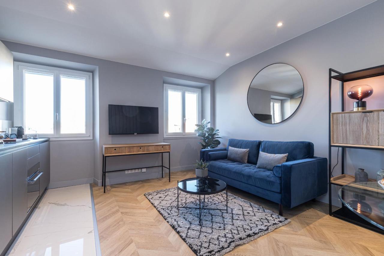 1 Su Ede - Dernier Etage Ascenseur - 1 Min Plage Et Zone Pietonne Nice Exterior photo